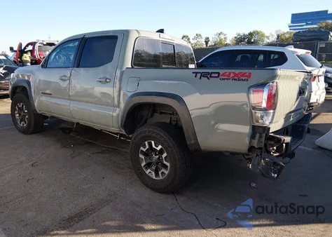 2022 Toyota Tacoma Trd Off Road z USA, uszkodzony, nr VIN 3TMCZ5AN5NM489476